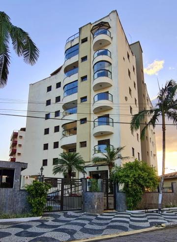 Alugar Apartamento / Padrão em Caraguatatuba. apenas R$ 650.000,00