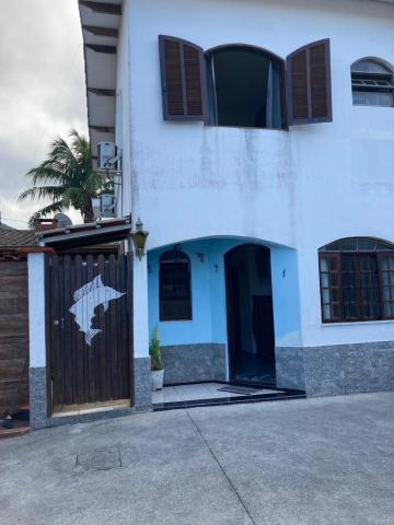 Alugar Casa / Sobrado Condomínio em Caraguatatuba. apenas R$ 400.000,00