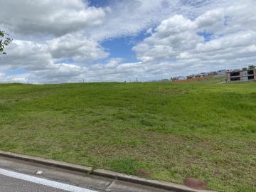 Terreno / Padrão em Condomínio em São José dos Campos/SP 