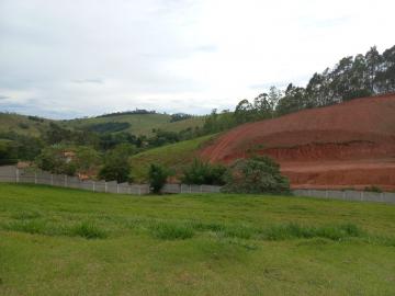 Alugar Terreno / Padrão em Condomínio em Jambeiro. apenas R$ 180.000,00