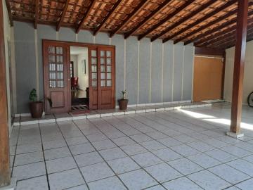 Alugar Casa / Padrão em Pindamonhangaba. apenas R$ 590.000,00