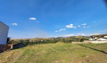 Terreno / Padrão em Condomínio em Taubaté/SP 