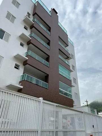 Alugar Apartamento / Padrão em Ubatuba. apenas R$ 800.000,00