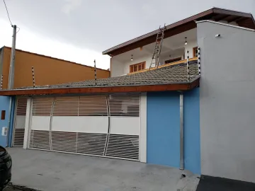 Alugar Casa / Sobrado Padrão em São José dos Campos. apenas R$ 590.000,00