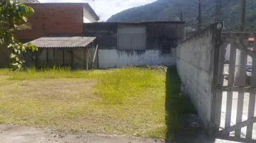 Alugar Terreno / Padrão em Caraguatatuba. apenas R$ 650.000,00