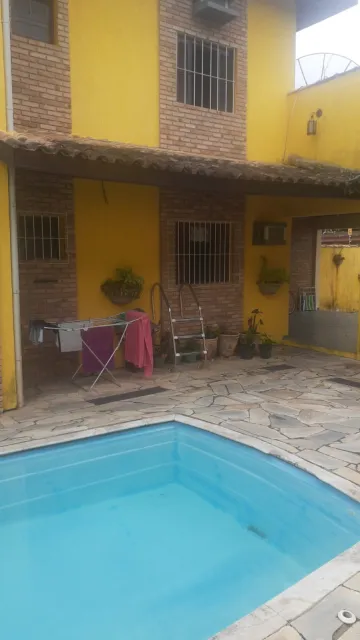 Alugar Casa / Sobrado Padrão em Caraguatatuba. apenas R$ 550.000,00