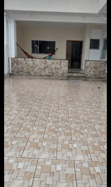 Alugar Casa / Casa com ponto comercial em Caraguatatuba. apenas R$ 2.500,00