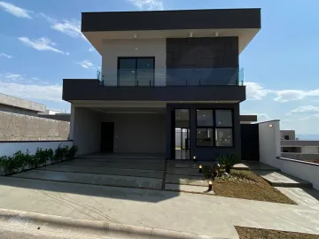 Alugar Casa / Casa em Caçapava. apenas R$ 990.000,00