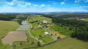 Alugar Terreno / Padrão em Condomínio em Paraibuna. apenas R$ 200.000,00