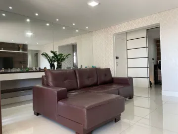 Alugar Apartamento / Padrão em São José dos Campos. apenas R$ 1.060.000,00