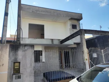 Alugar Casa / Sobrado Padrão em Jacareí. apenas R$ 415.000,00
