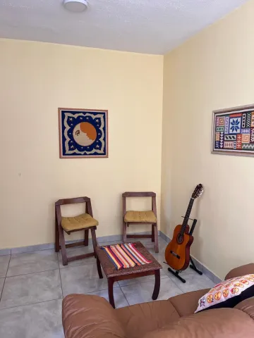 Alugar Apartamento / Padrão em Pindamonhangaba. apenas R$ 150.000,00