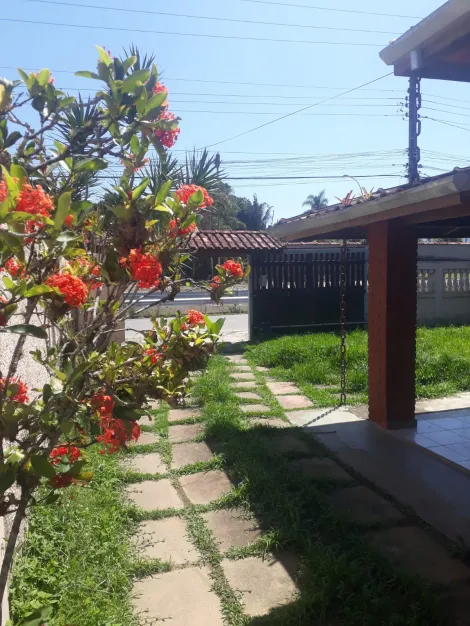 imagem 2 - Casa térrea com piscina e 4 quartos imagem 2 - Casa térrea com piscina e 4 quartos