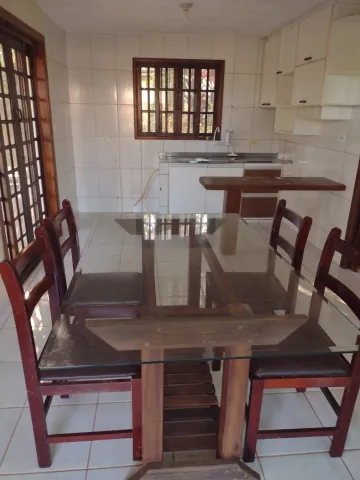 Alugar Casa / Padrão em Caraguatatuba. apenas R$ 2.600,00