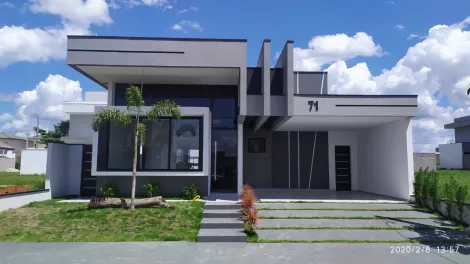 Alugar Casa / Condomínio em Caçapava. apenas R$ 8.000,00