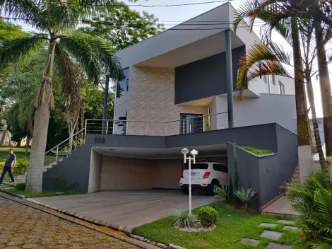 Sobrado á venda com 3 Suítes, 244m² - Jardim Coleginho - Jacareí/SP