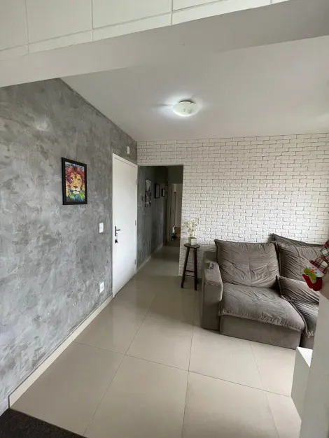 Alugar Apartamento / Padrão em São José dos Campos. apenas R$ 310.000,00