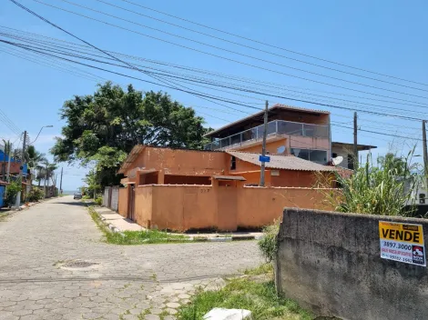 Alugar Terreno / Padrão em Caraguatatuba. apenas R$ 120.000,00