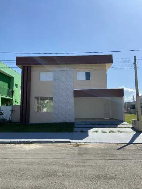 Alugar Casa / Sobrado Condomínio em Caçapava. apenas R$ 5.000,00