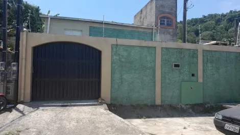 Alugar Casa / Padrão em Caraguatatuba. apenas R$ 260.000,00