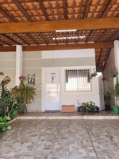 Alugar Casa / Sobrado Padrão em São José dos Campos. apenas R$ 395.000,00