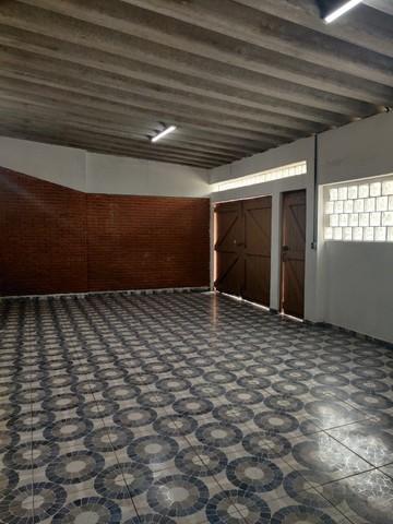 Alugar Casa / Padrão em São José dos Campos. apenas R$ 2.700,00