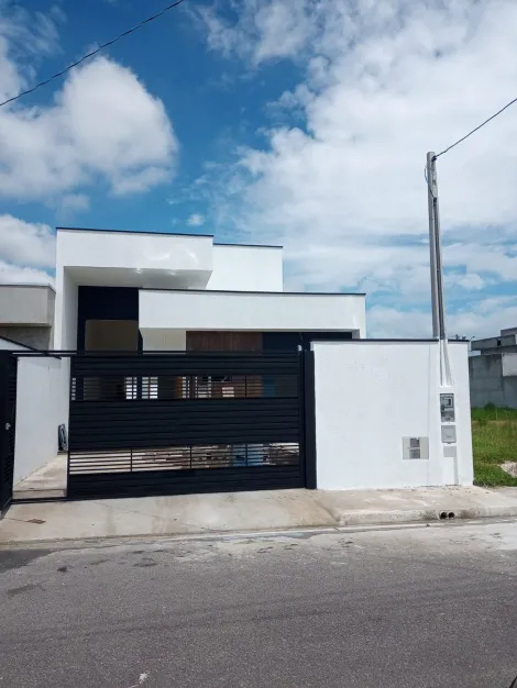 Alugar Casa / Padrão em Pindamonhangaba. apenas R$ 430.000,00