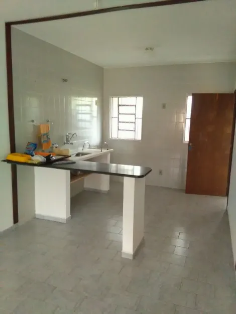 Alugar Casa / Condomínio em Caraguatatuba. apenas R$ 380.000,00