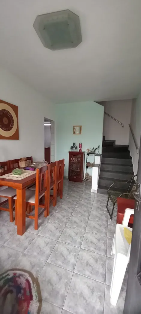 Alugar Casa / Assobradada em São José dos Campos. apenas R$ 375.000,00
