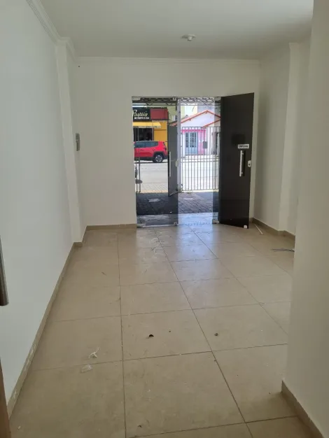 Alugar Comercial / Casa em São José dos Campos. apenas R$ 2.590,00