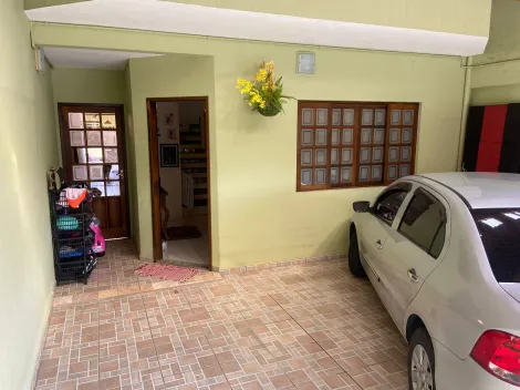 Alugar Casa / Sobrado Padrão em São José dos Campos. apenas R$ 608.000,00