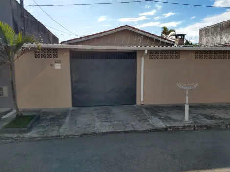 Alugar Casa / Padrão em Taubaté. apenas R$ 385.000,00