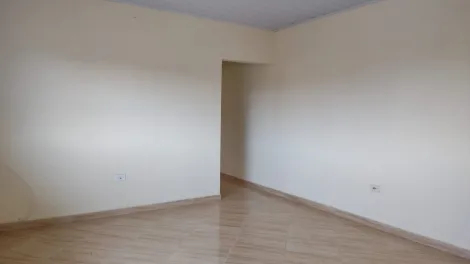 Alugar Casa / Sobrado Padrão em Caraguatatuba. apenas R$ 1.650,00