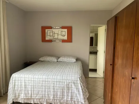 EXCELENTE APARTAMENTO FRENTE MAR BEM LOCALIZADO NO CENTRO