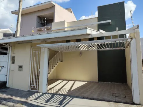 Alugar Casa / Padrão em Jacareí. apenas R$ 3.700,00