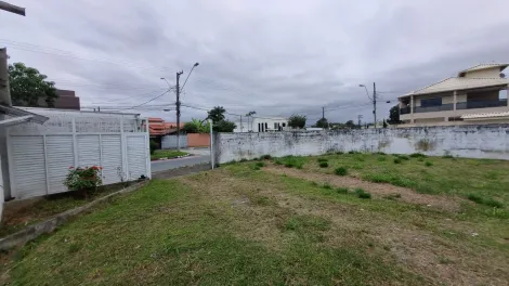 Área Comercial na Av. Central