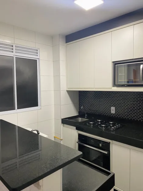 Alugar Apartamento / Padrão em São José dos Campos. apenas R$ 210.000,00
