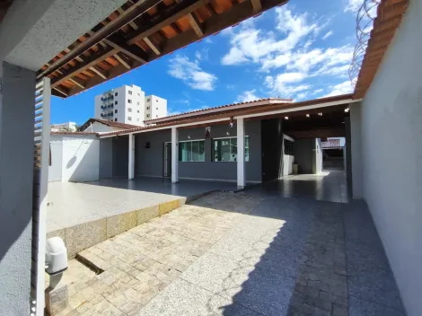 imagem 3 - Casa na Martim de Sá com piscina e área gourmet imagem 3 - Casa na Martim de Sá com piscina e área gourmet