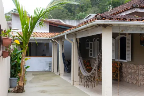 imagem 3 - Casa com 4 dormitórios à venda no Sumaré-Caraguatatuba imagem 3 - Casa com 4 dormitórios à venda no Sumaré-Caraguatatuba