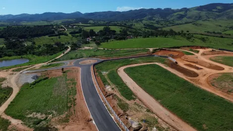 imagem 4 - Terreno - Padrão em Condomínio imagem 4 - Terreno - Padrão em Condomínio