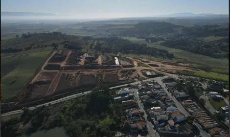 imagem 4 - Terreno - Padrão em Condomínio imagem 4 - Terreno - Padrão em Condomínio