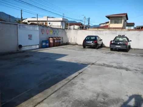 imagem 3 - Casa em condomínio fechado em Caraguatatuba com varanda gourmet imagem 3 - Casa em condomínio fechado em Caraguatatuba com varanda gourmet