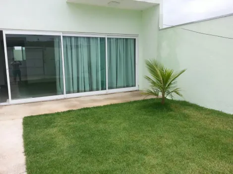 Alugar Casa / Padrão em São José dos Campos. apenas R$ 1.100,00