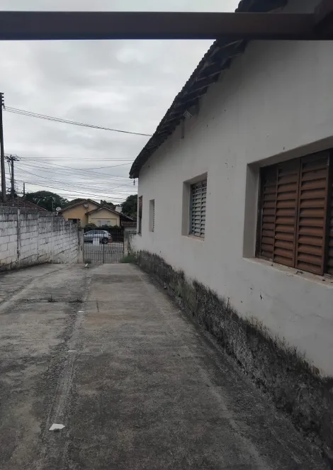imagem 2 - Casa à Venda no Alto do Tabaú - Pindamonhangaba imagem 2 - Casa à Venda no Alto do Tabaú - Pindamonhangaba