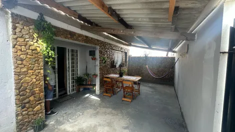 imagem 2 - Casa ampla e espaçosa disponível para venda no bairro Maria Áurea imagem 2 - Casa ampla e espaçosa disponível para venda no bairro Maria Áurea