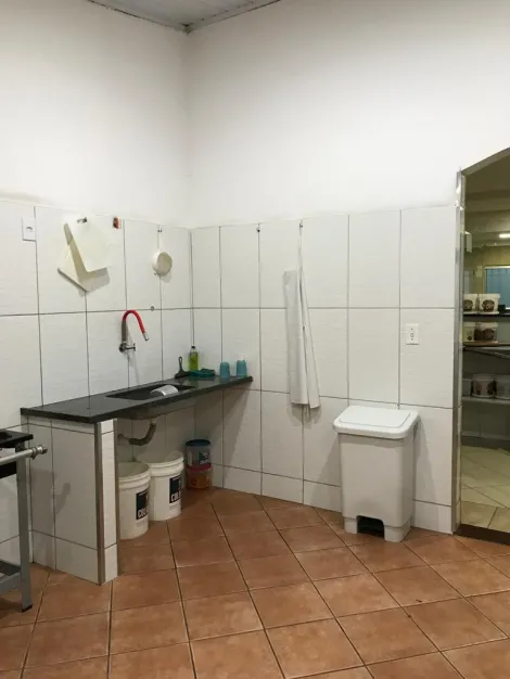 imagem 1 - Casa - Casa com ponto comercial imagem 1 - Casa - Casa com ponto comercial