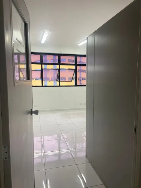 imagem 5 - Locação de Loja Comercial no bairro Jardim Satélite em São José dos Campos imagem 5 - Locação de Loja Comercial no bairro Jardim Satélite em São José dos Campos