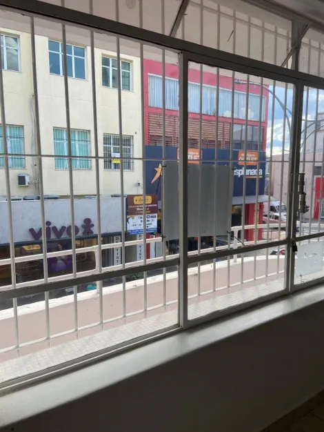 imagem 3 - Ampla Sala Comercial com 4 Ambientes no Centro ? Ideal para Seu Negócio! imagem 3 - Ampla Sala Comercial com 4 Ambientes no Centro ? Ideal para Seu Negócio!